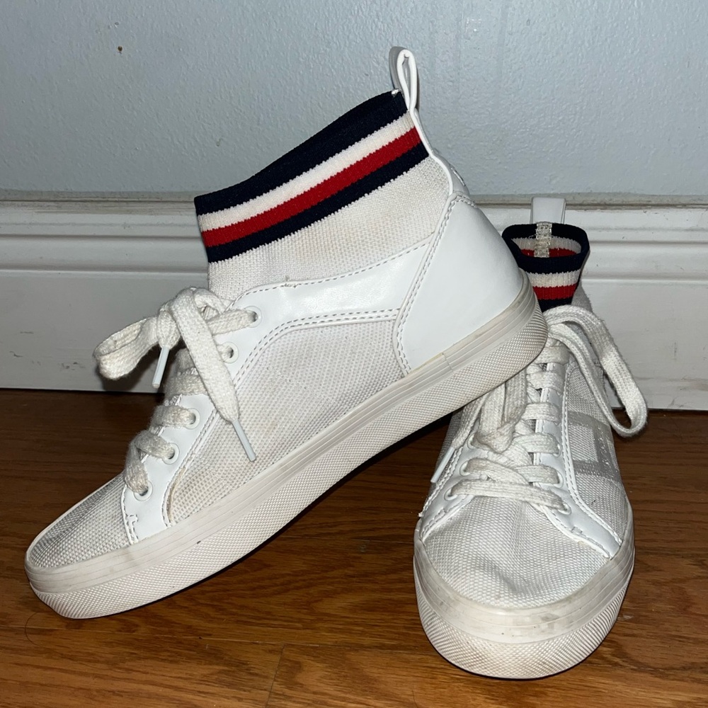 Red white and blue Tommy Hilfiger High Top Sneakers! Women’s size 7.5.